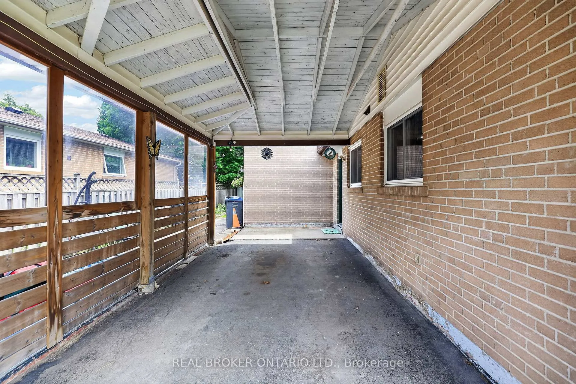 Photo 37 of 29 Northwood Drive, Brampton, Northwood Park — HOMEH