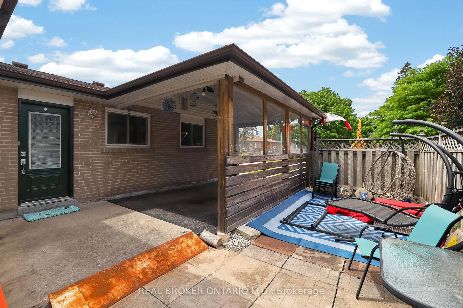 Photo 39 of 29 Northwood Drive, Brampton, Northwood Park — HOMEH