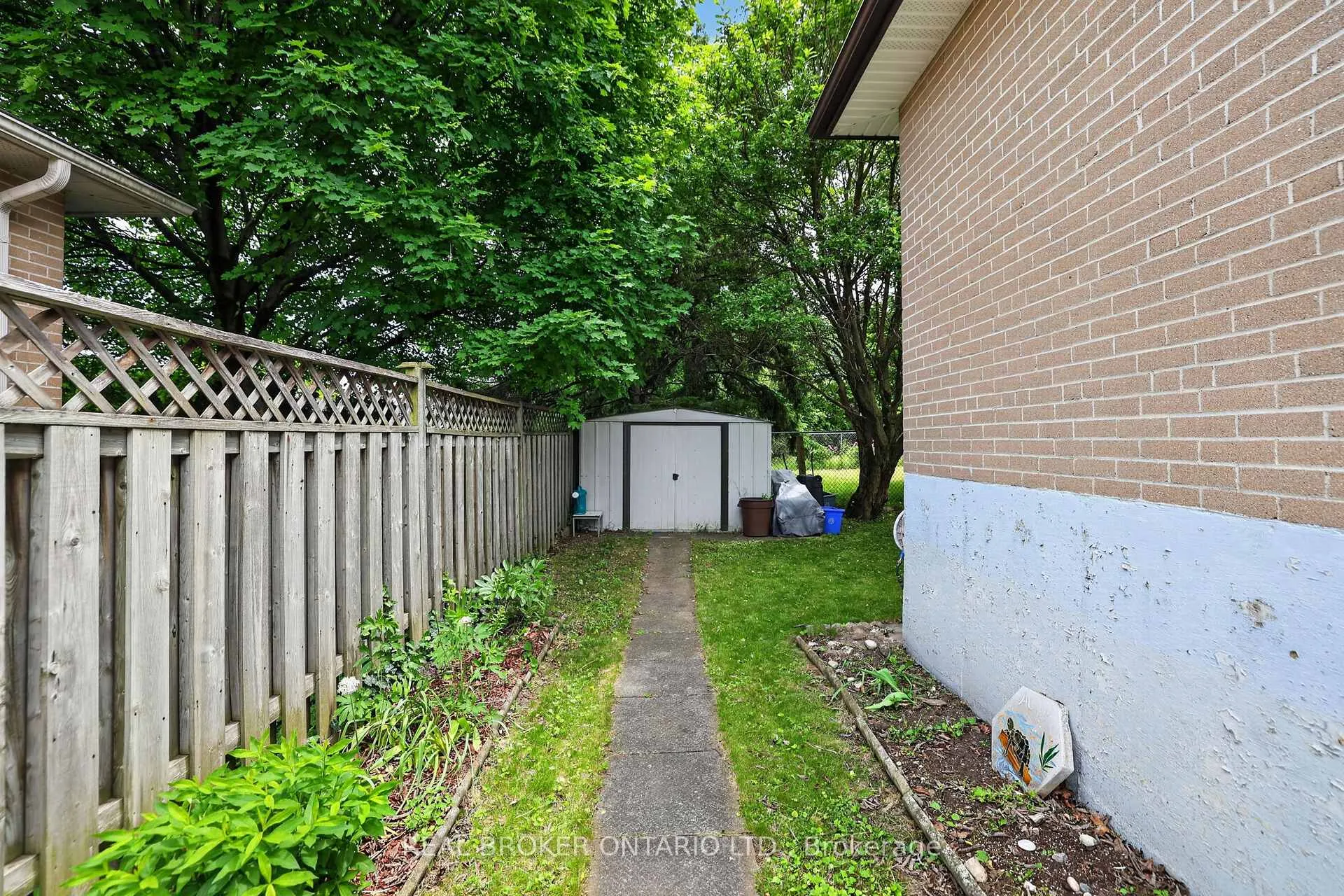 Photo 41 of 29 Northwood Drive, Brampton, Northwood Park — HOMEH