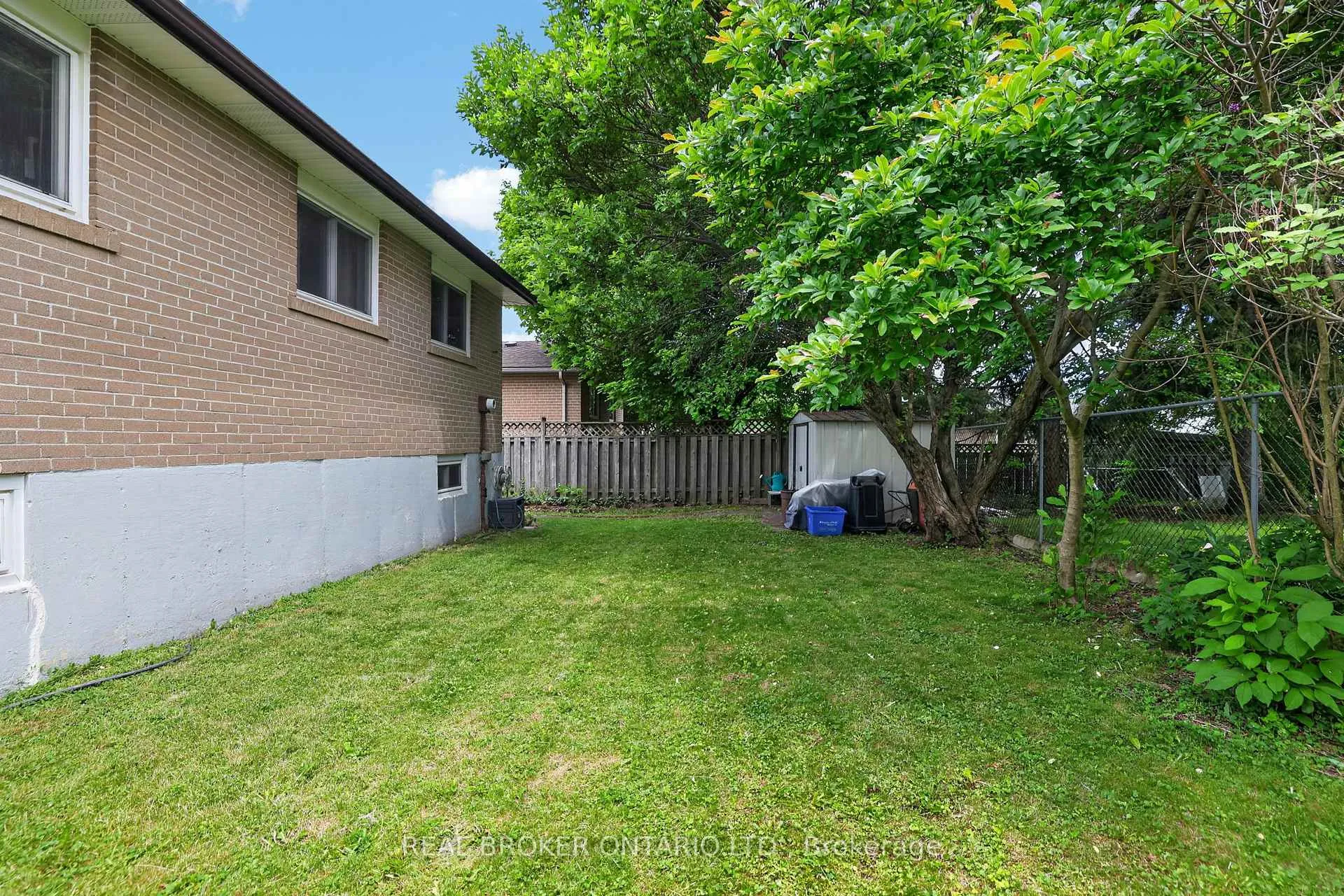 Photo 47 of 29 Northwood Drive, Brampton, Northwood Park — HOMEH