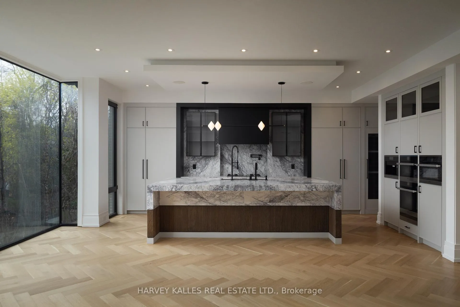 Photo 5 of 217 Richview Avenue, Toronto, Forest Hill South — HOMEH