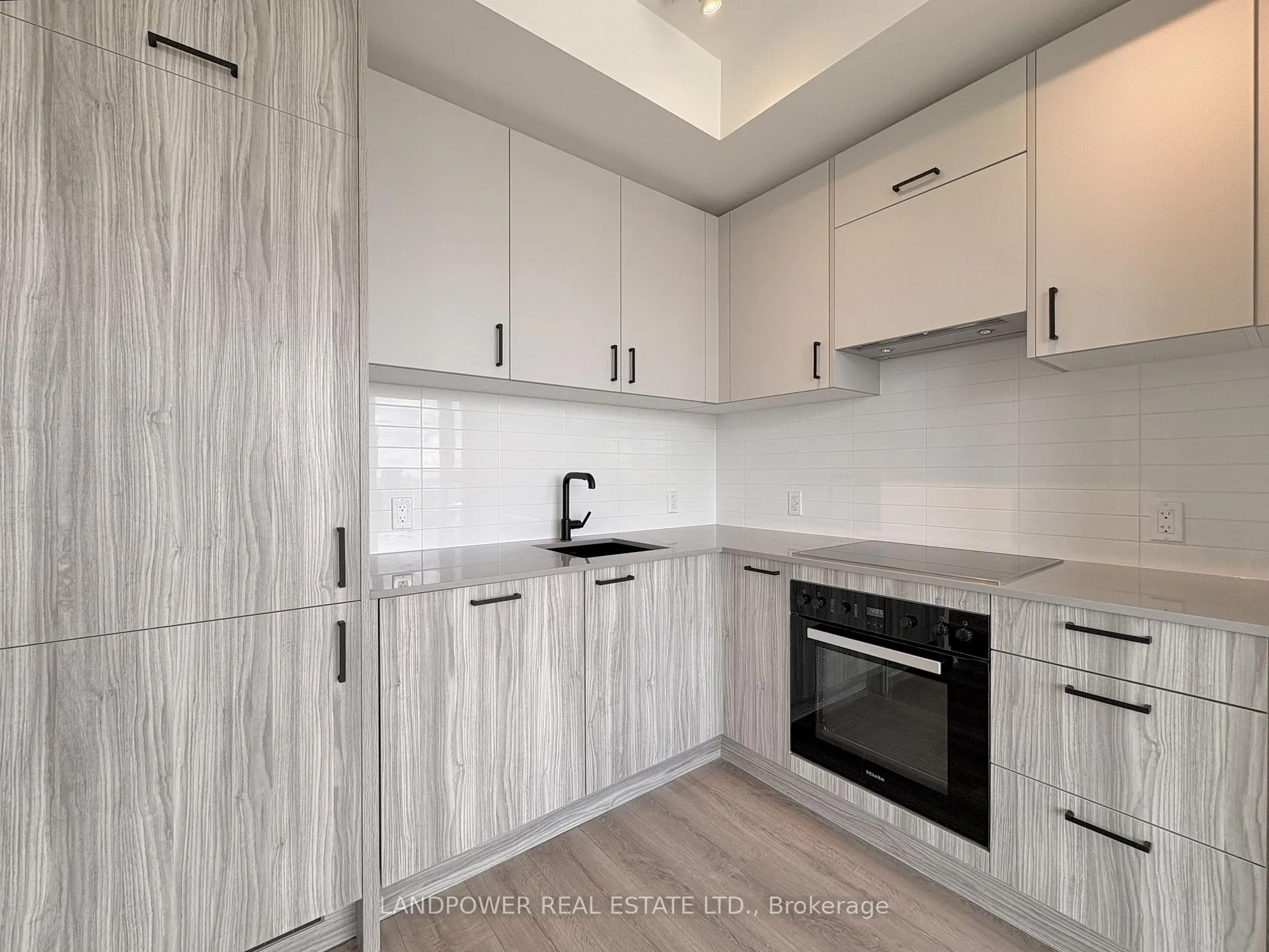 Front of Unit 3107, 5 Quarrington Lane