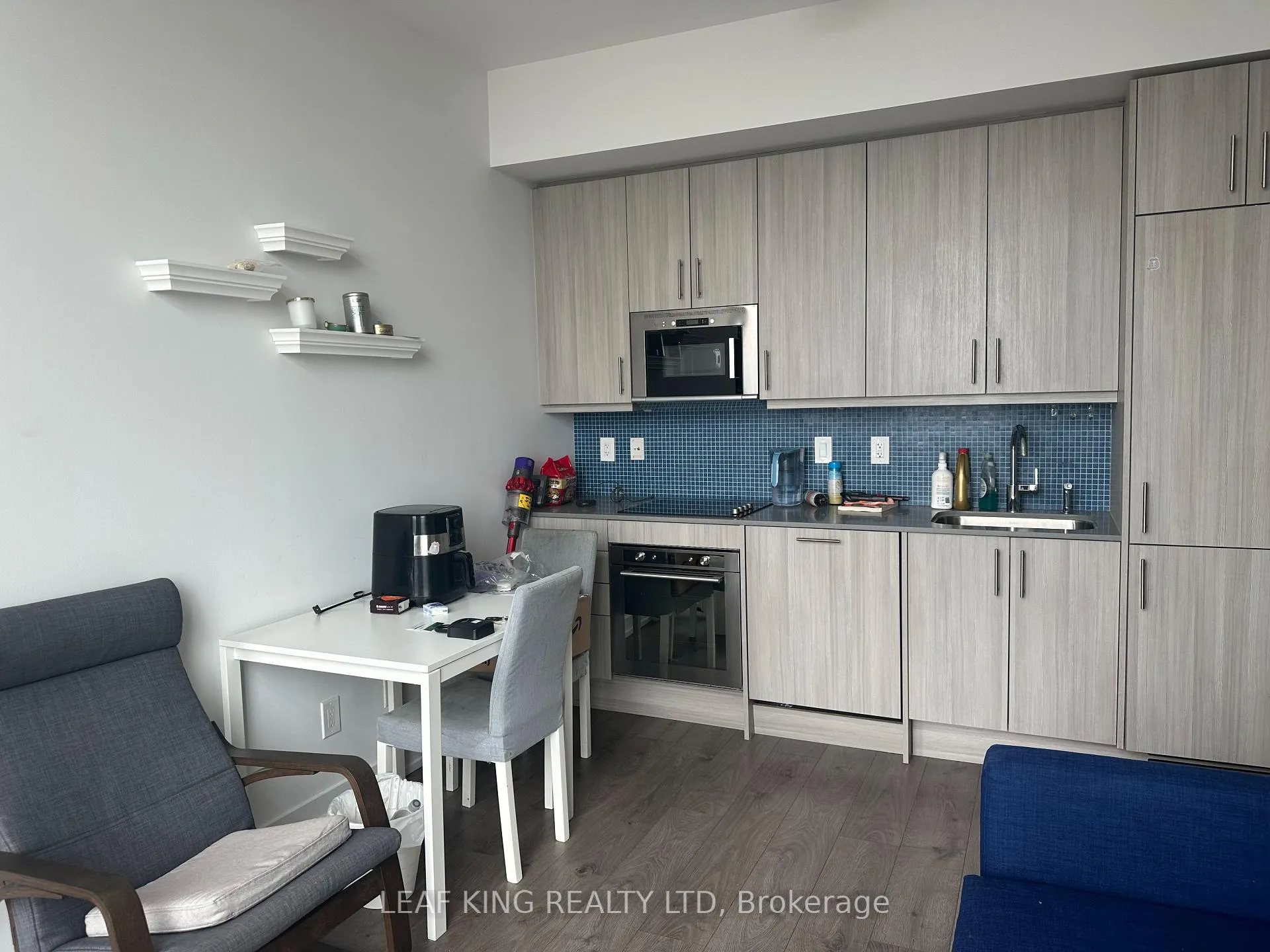 Photo 3 of Unit ph08, 297 College Street, Toronto, Kensington-Chinatown — HOMEH