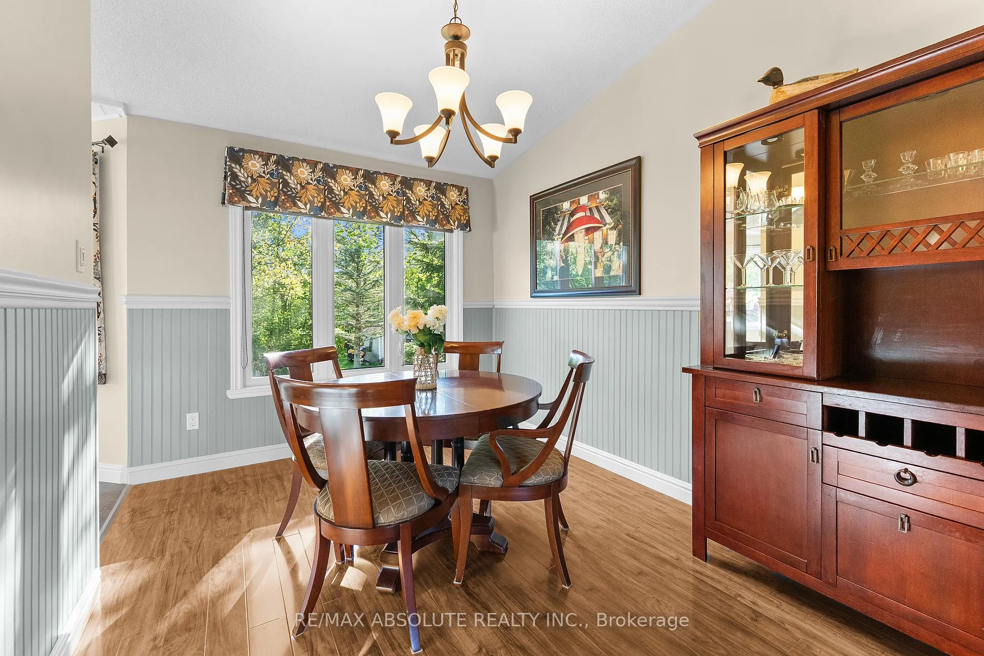 Photo 10 of 864 Centre Street, McNab/Braeside, Mcnab/Braeside Twps — HOMEH