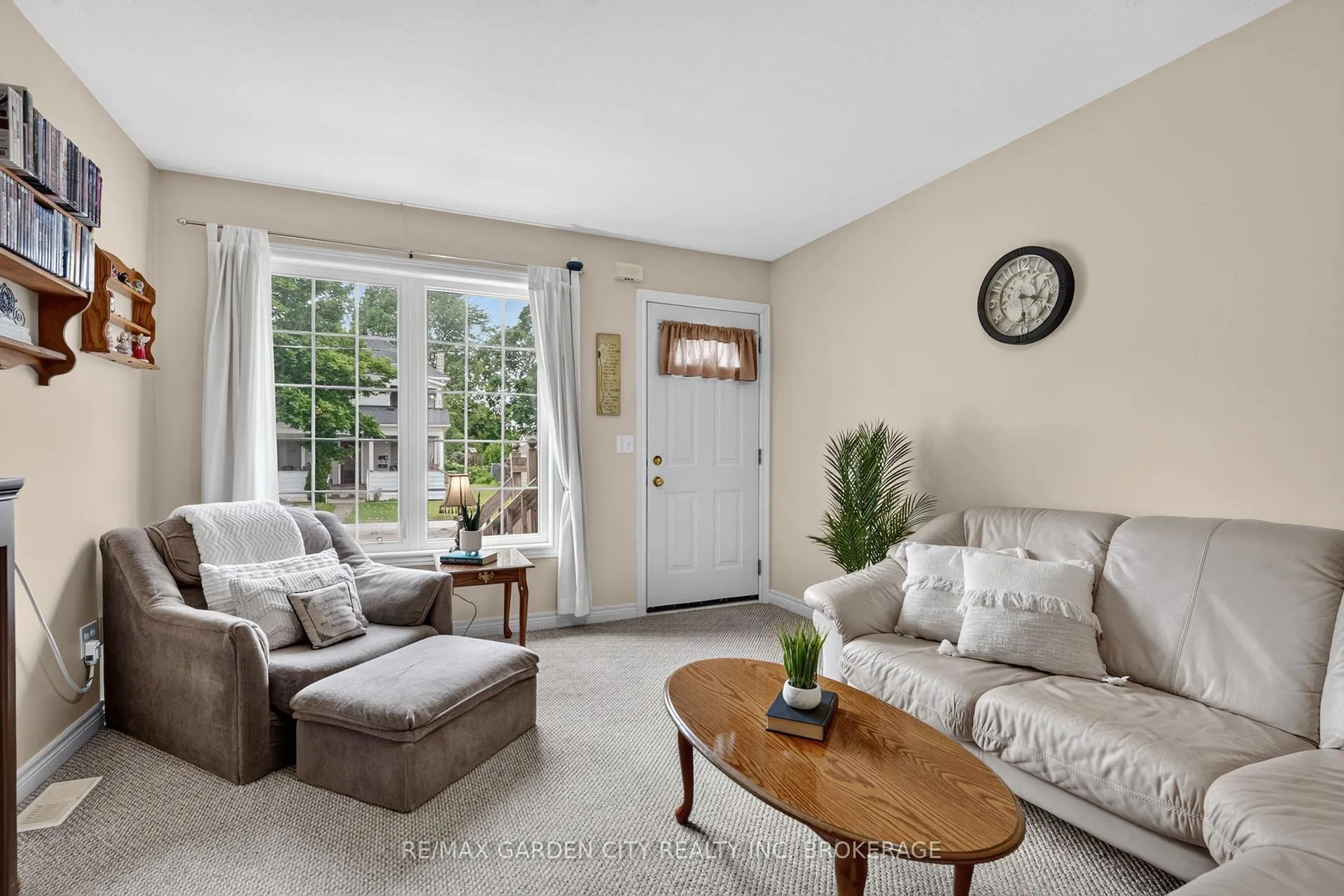 Photo 6 of 217 Pine Street, Haldimand, Dunnville — HOMEH