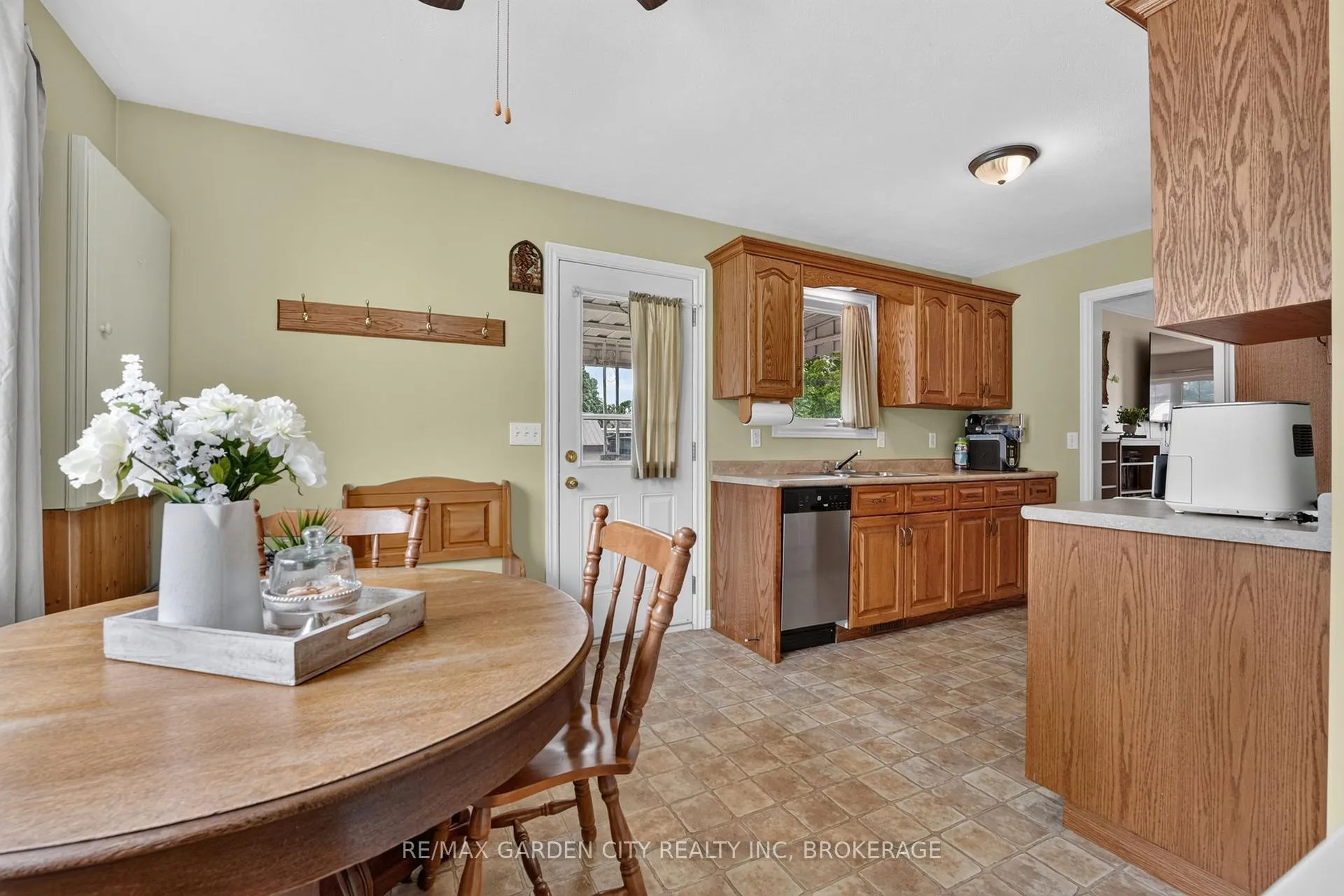 Photo 17 of 217 Pine Street, Haldimand, Dunnville — HOMEH