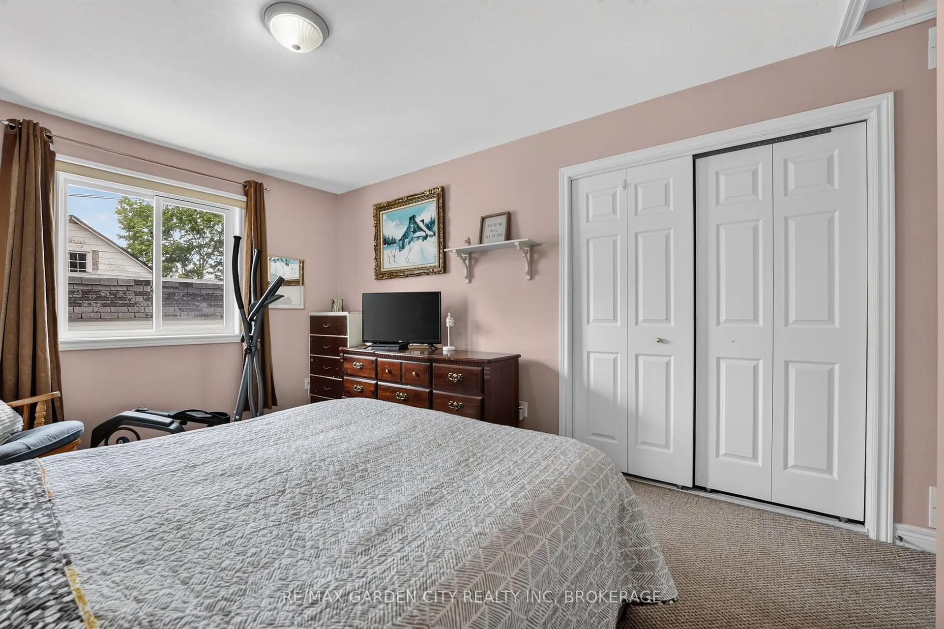 Photo 23 of 217 Pine Street, Haldimand, Dunnville — HOMEH