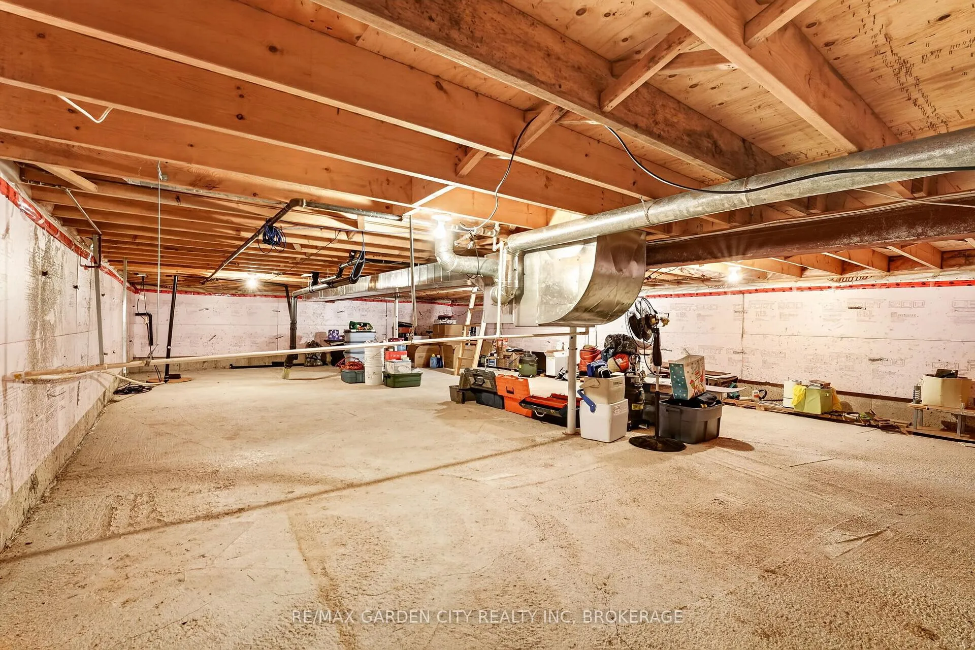 Photo 43 of 217 Pine Street, Haldimand, Dunnville — HOMEH