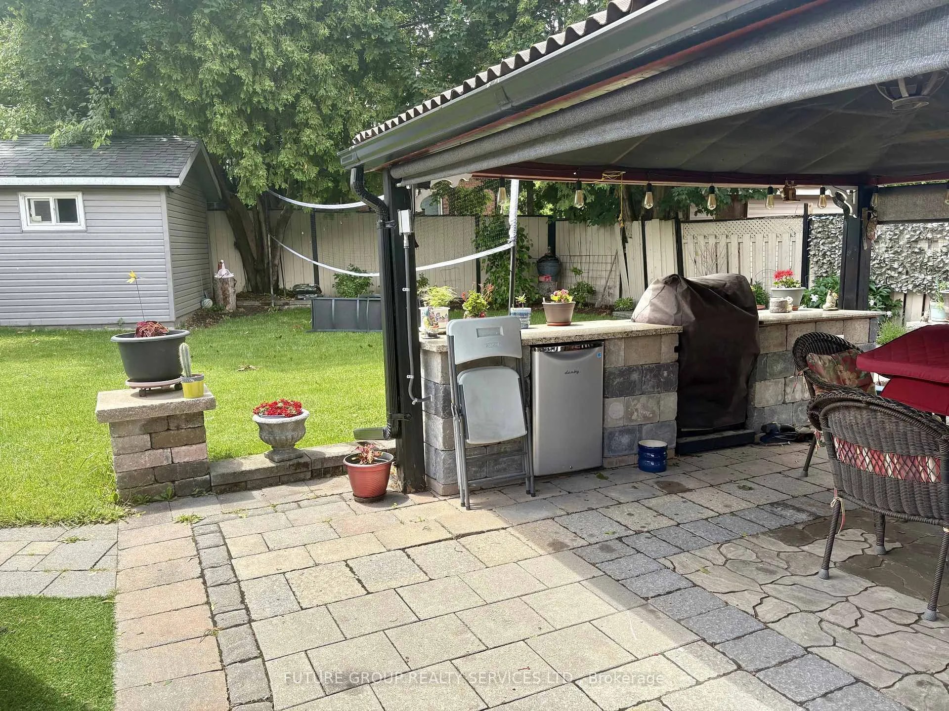 Photo 10 of Unit (Lower), 9 Fingal Place, Etobicoke, Thistletown-Beaumonde Heights — HOMEH