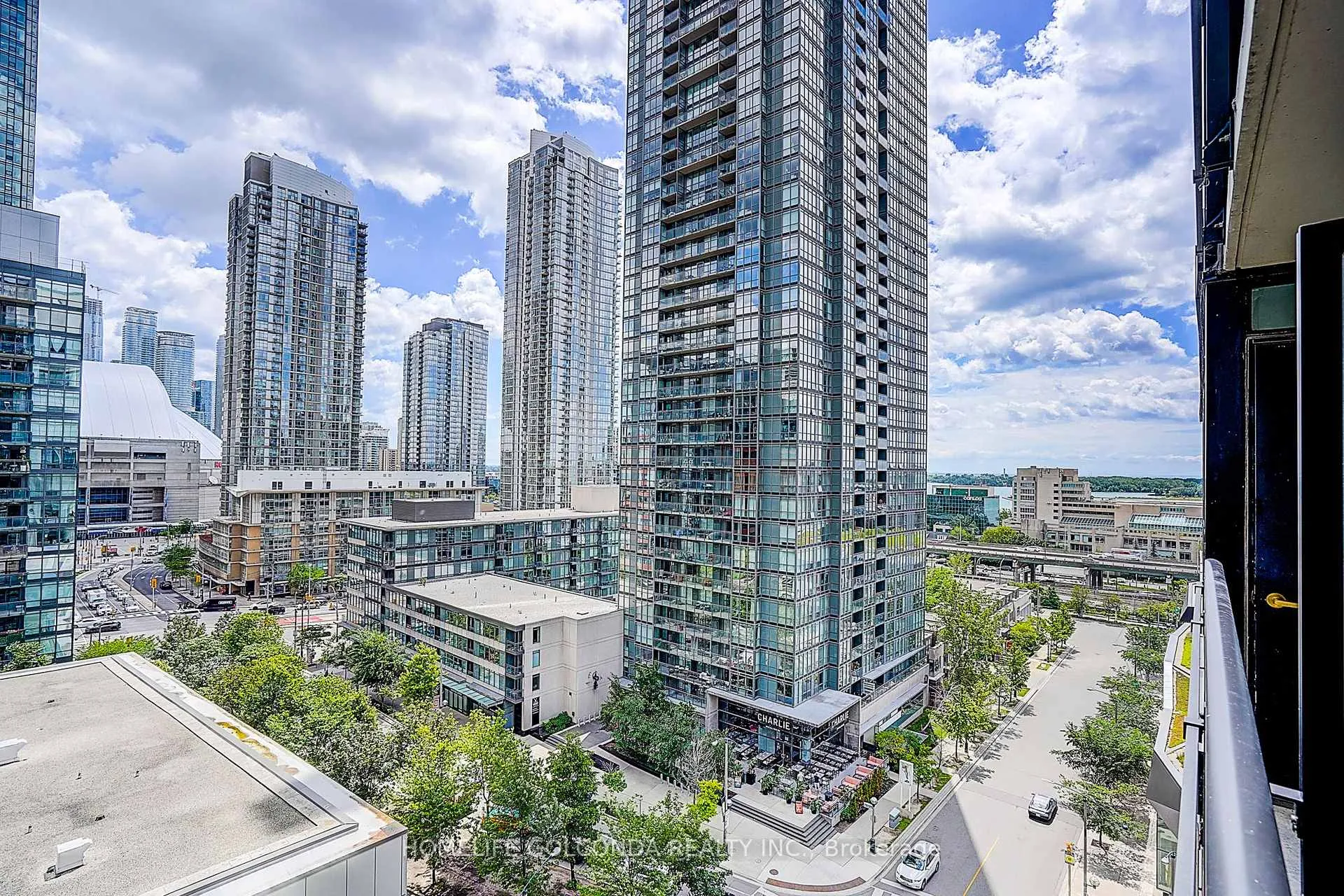 Photo 39 of Unit 1105, 8 telegram Mews, Toronto, Waterfront Communities — HOMEH