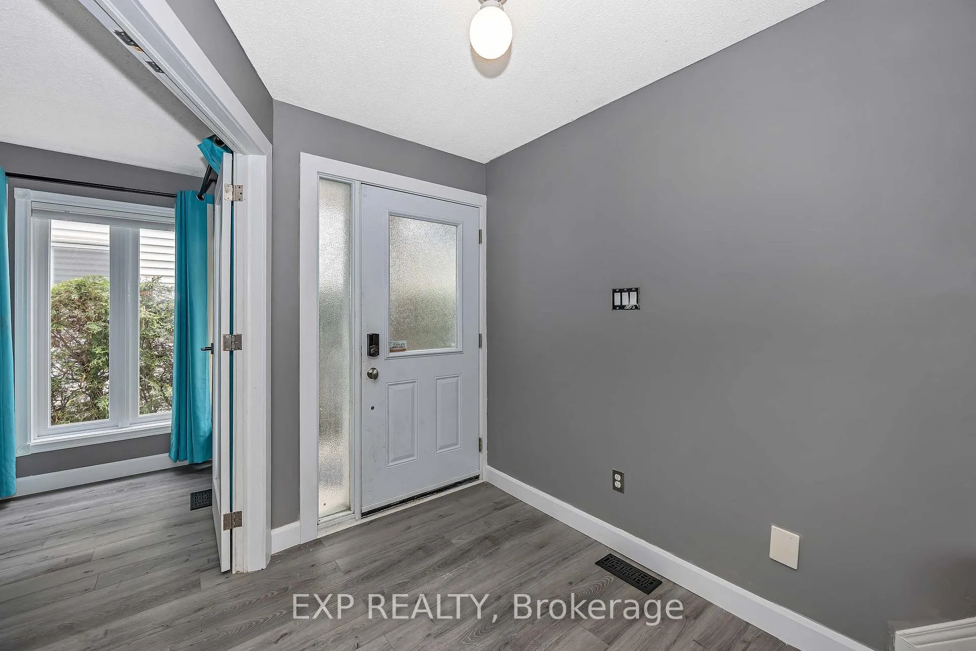 Photo 2 of 1797 Belval Crescent, Ottawa, Orleans/Sunridge — HOMEH
