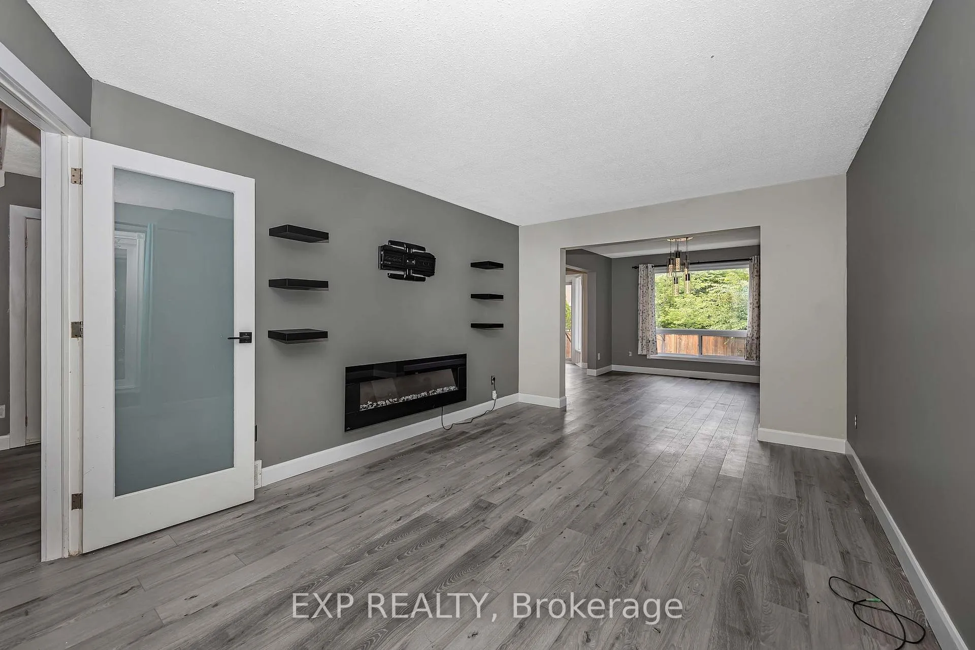 Photo 4 of 1797 Belval Crescent, Ottawa, Orleans/Sunridge — HOMEH