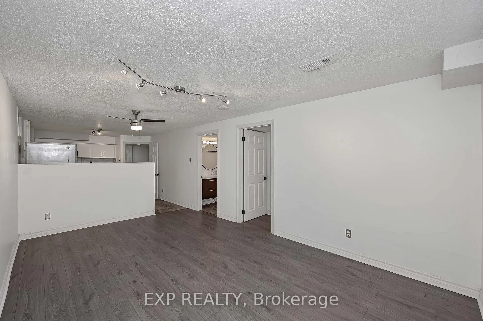 Photo 37 of 1797 Belval Crescent, Ottawa, Orleans/Sunridge — HOMEH