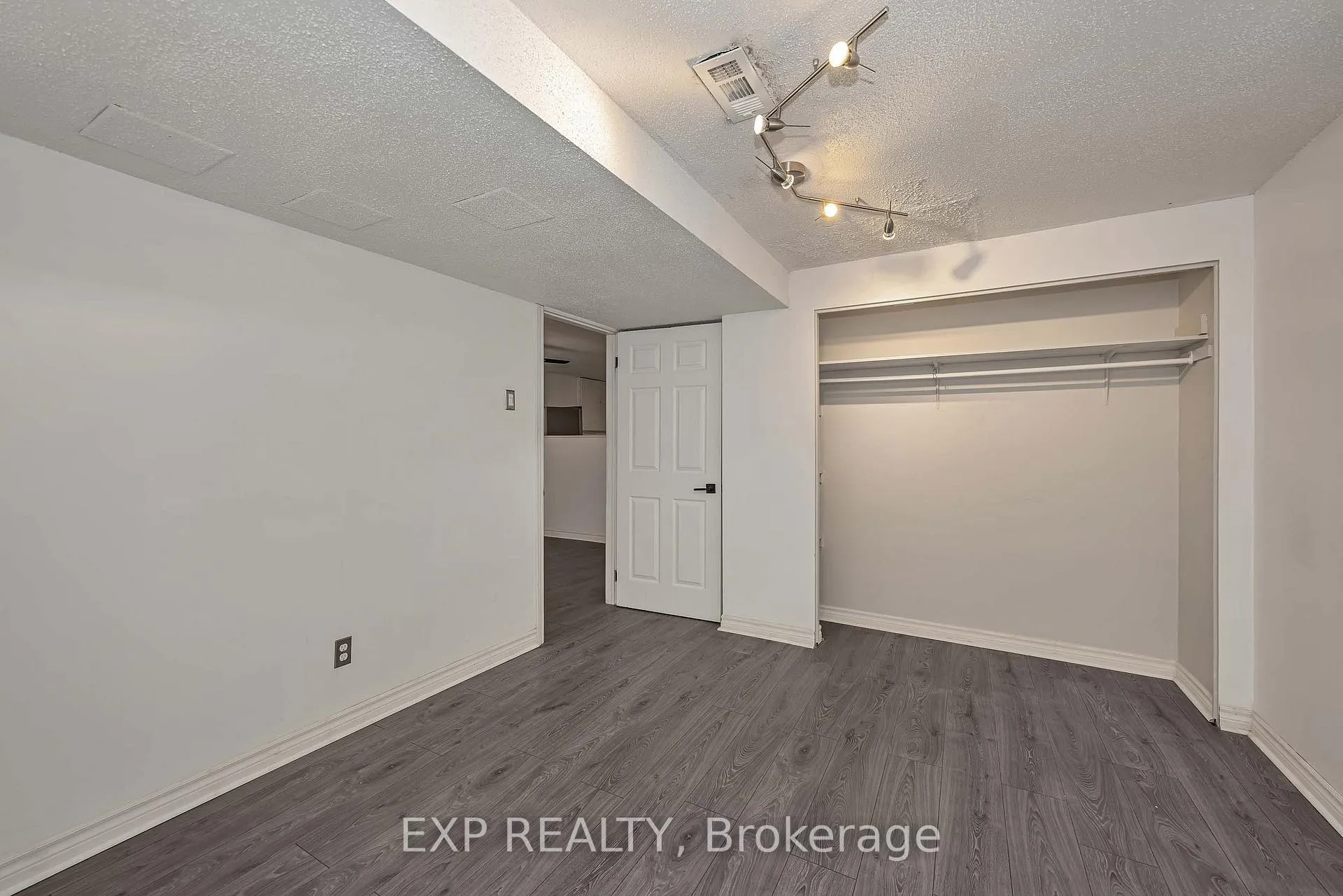 Photo 39 of 1797 Belval Crescent, Ottawa, Orleans/Sunridge — HOMEH