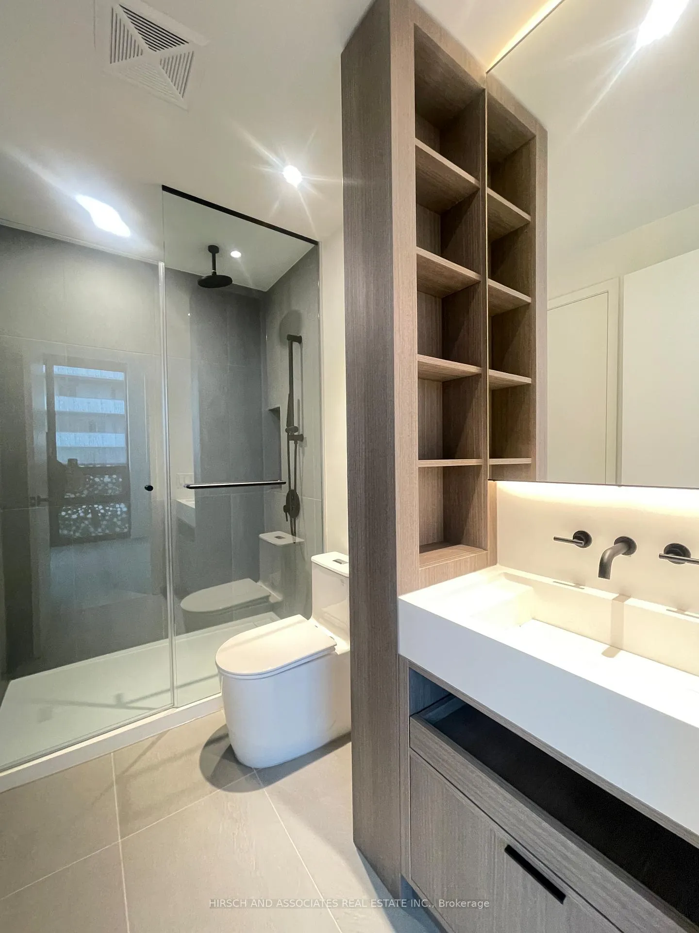 Photo 16 of Unit 4911, 55 Charles Street E, Toronto, Church-Yonge Corridor — HOMEH