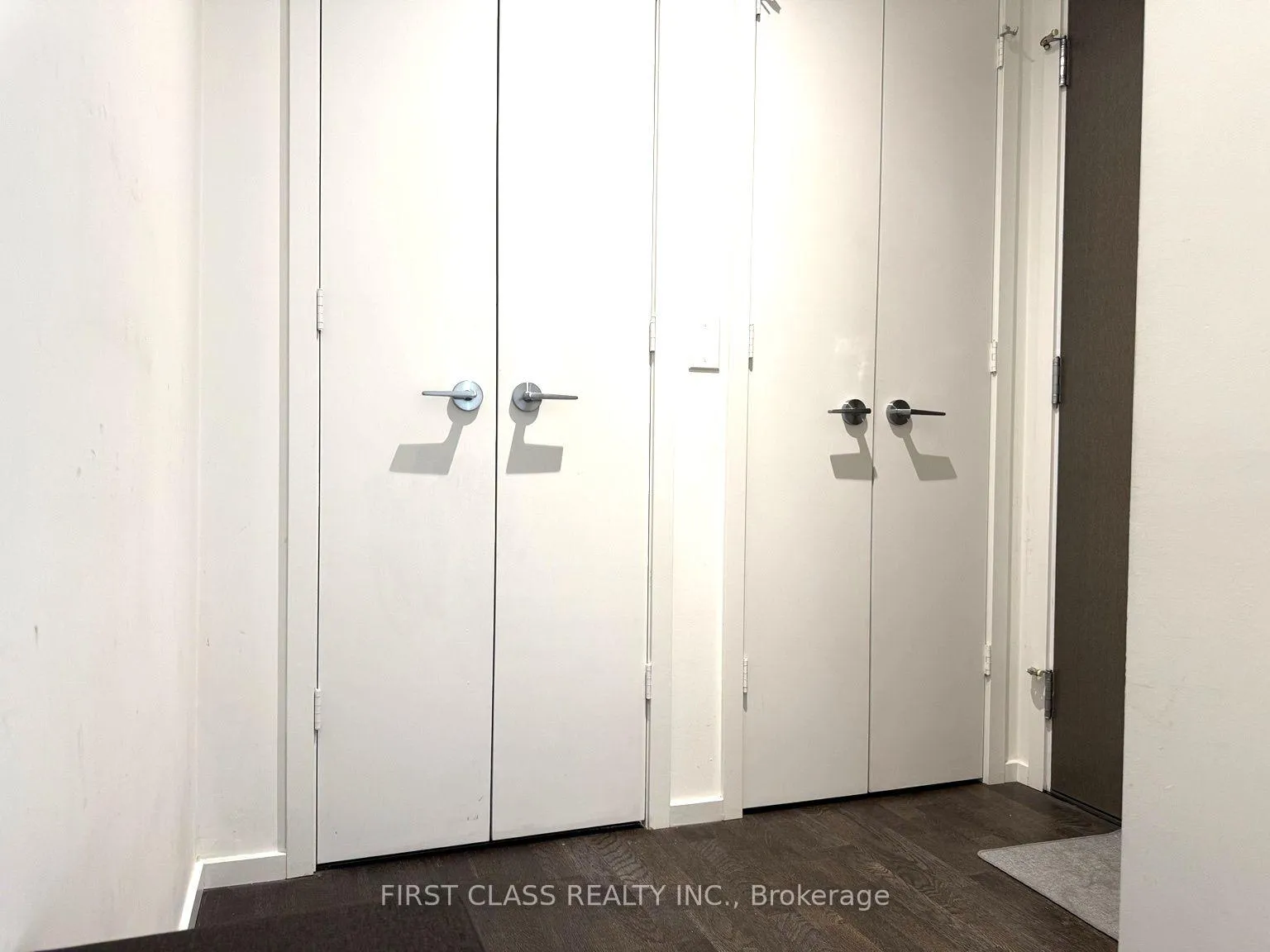 Photo 2 of Unit 2010, 101 Charles Street E, Toronto, Church-Yonge Corridor — HOMEH