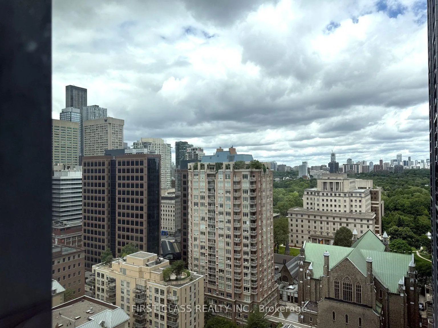 Photo 4 of Unit 2010, 101 Charles Street E, Toronto, Church-Yonge Corridor — HOMEH