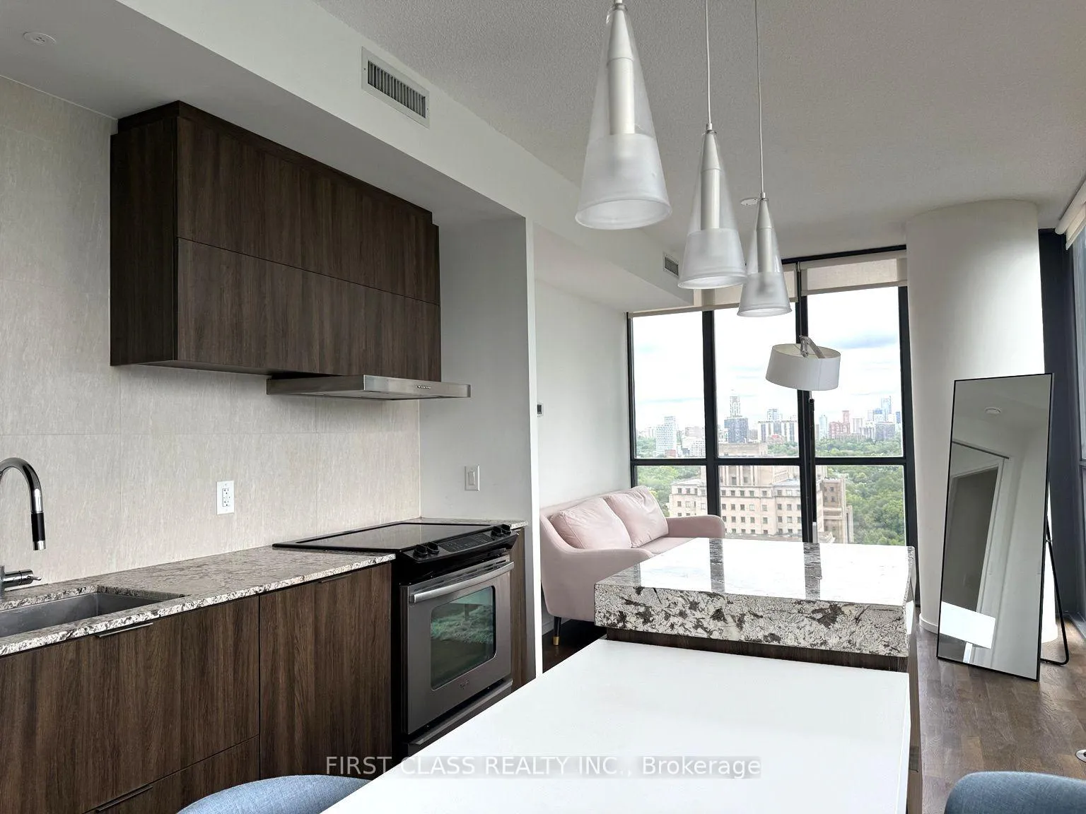 Photo 8 of Unit 2010, 101 Charles Street E, Toronto, Church-Yonge Corridor — HOMEH
