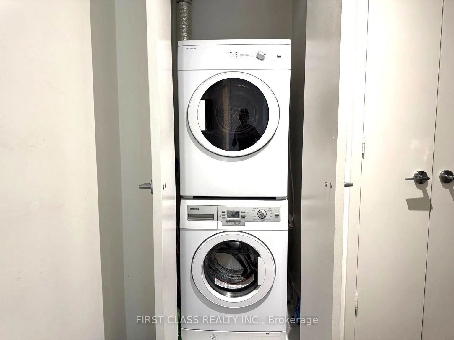 Photo 26 of Unit 2010, 101 Charles Street E, Toronto, Church-Yonge Corridor — HOMEH