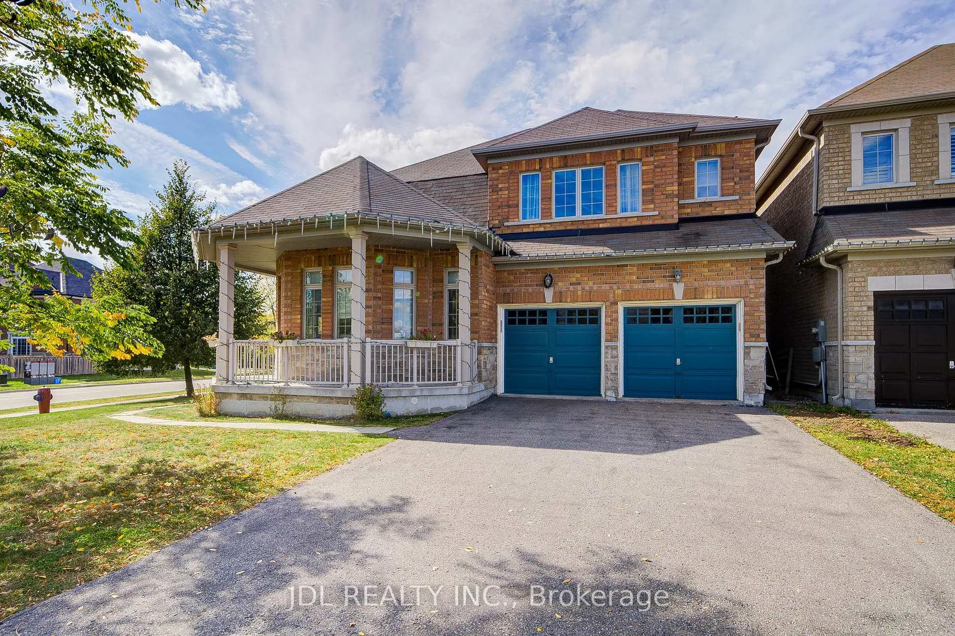 Photo 1 of 1139 Cenotaph Boulevard, Newmarket, Stonehaven-Wyndham — HOMEH