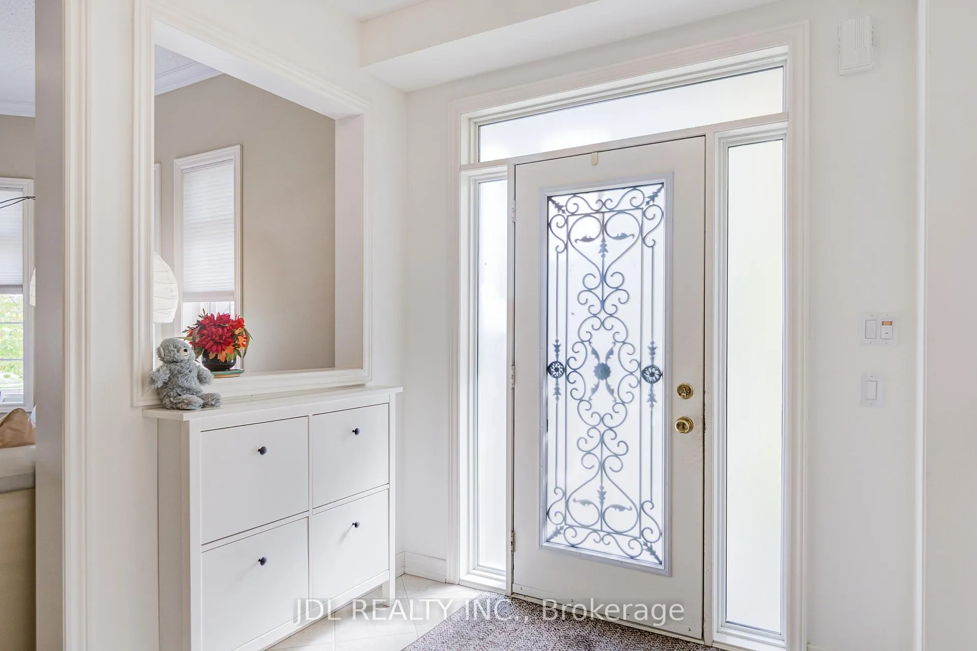 Photo 3 of 1139 Cenotaph Boulevard, Newmarket, Stonehaven-Wyndham — HOMEH