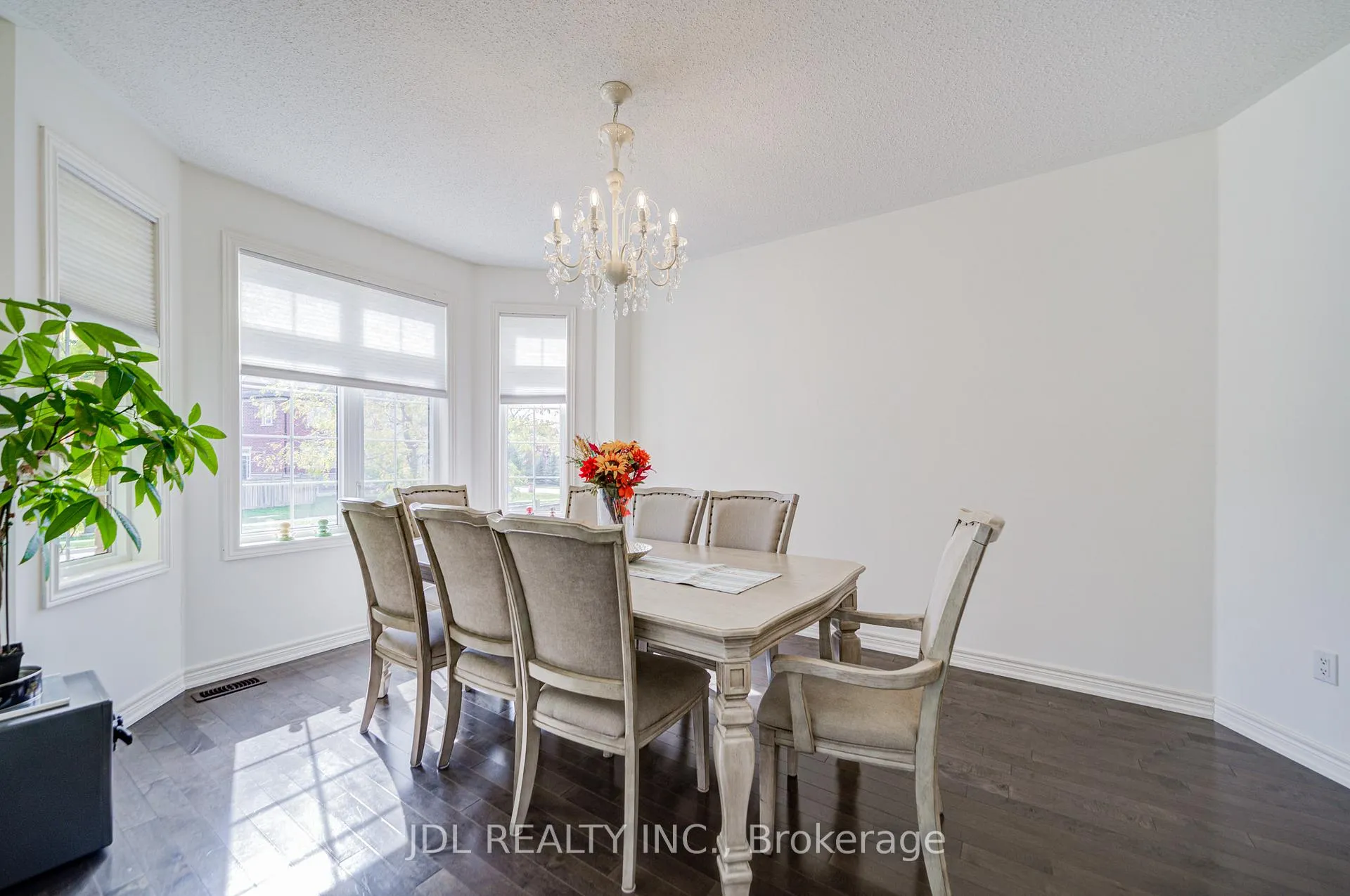 Photo 9 of 1139 Cenotaph Boulevard, Newmarket, Stonehaven-Wyndham — HOMEH