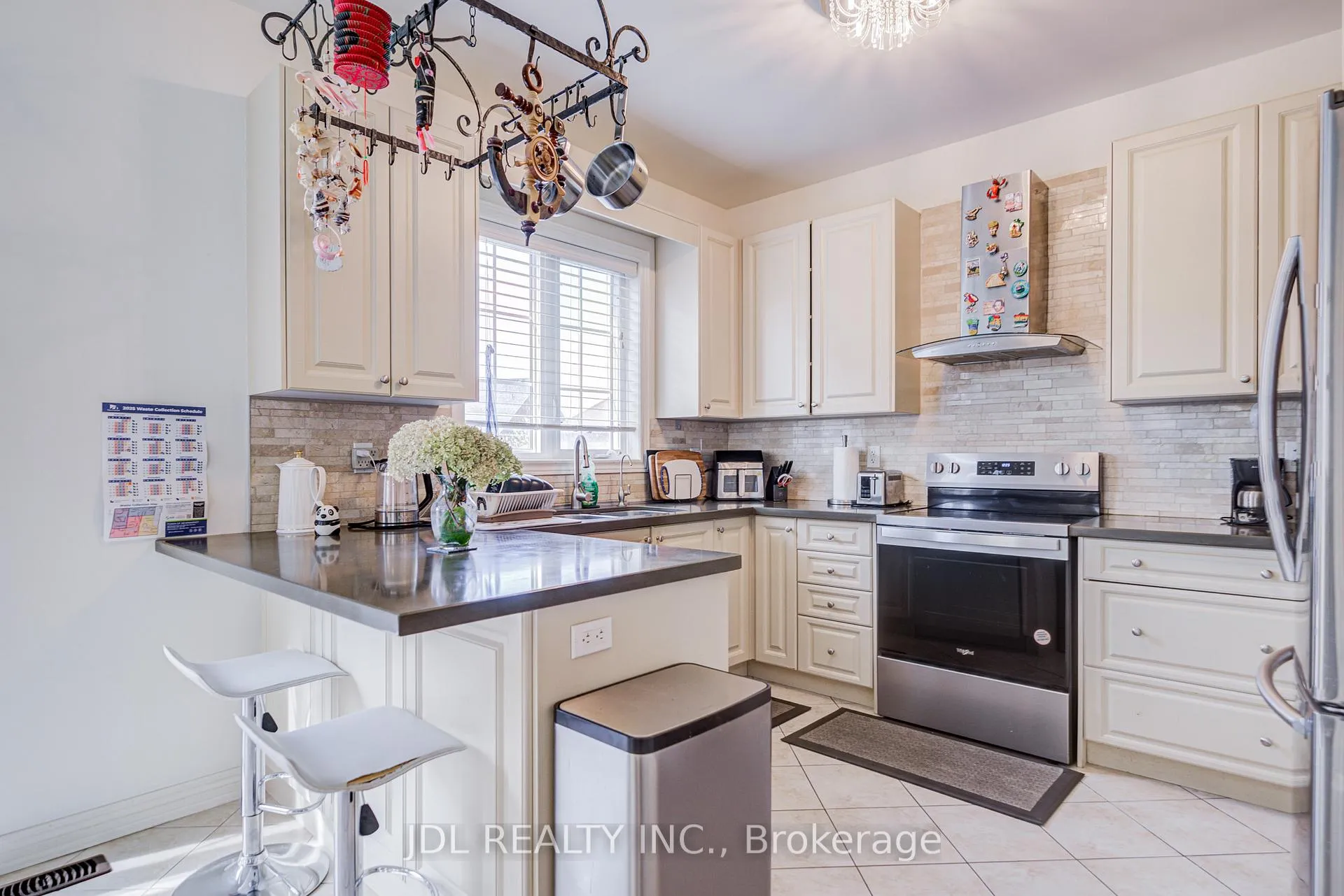 Photo 15 of 1139 Cenotaph Boulevard, Newmarket, Stonehaven-Wyndham — HOMEH