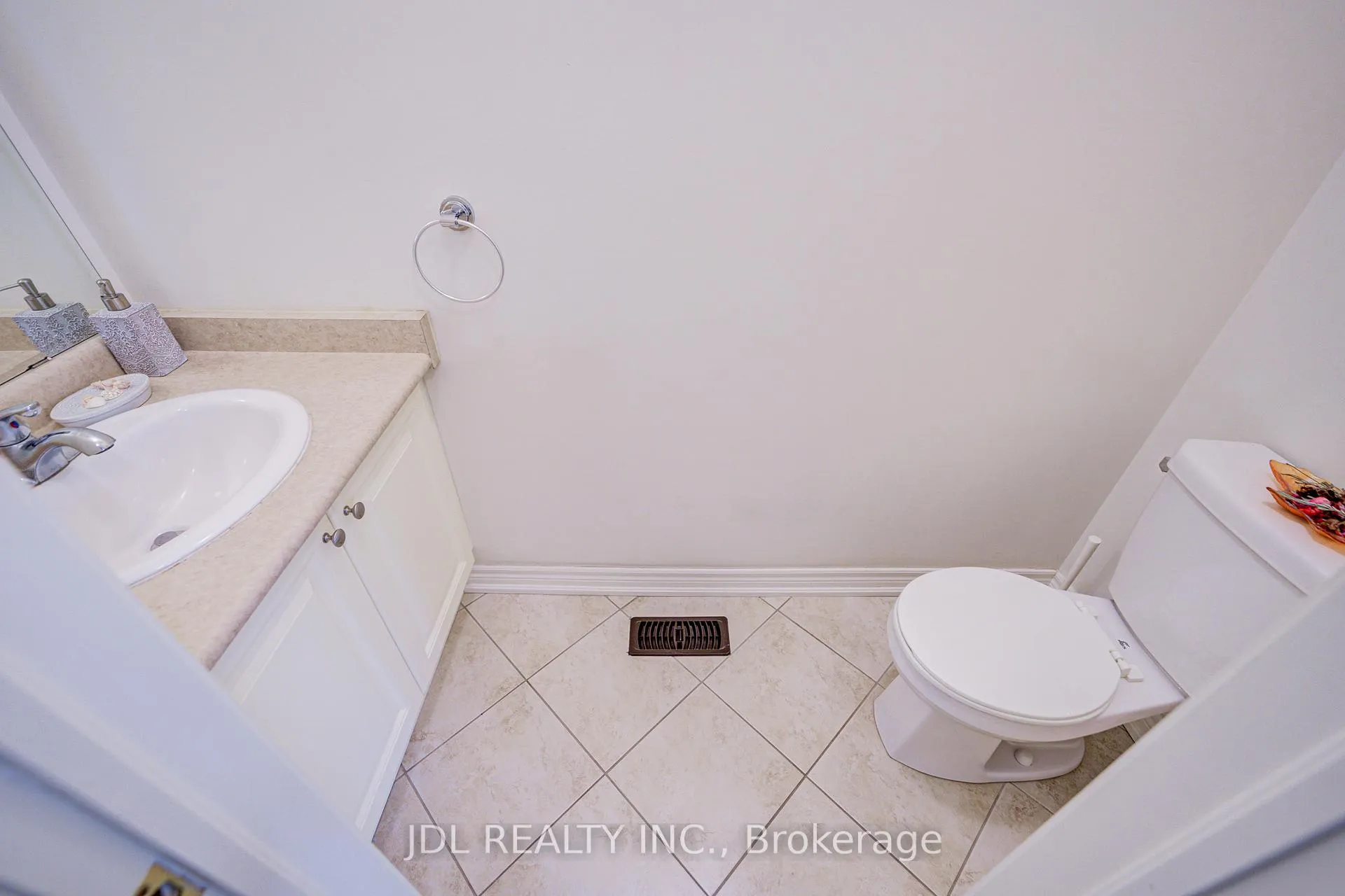Photo 24 of 1139 Cenotaph Boulevard, Newmarket, Stonehaven-Wyndham — HOMEH