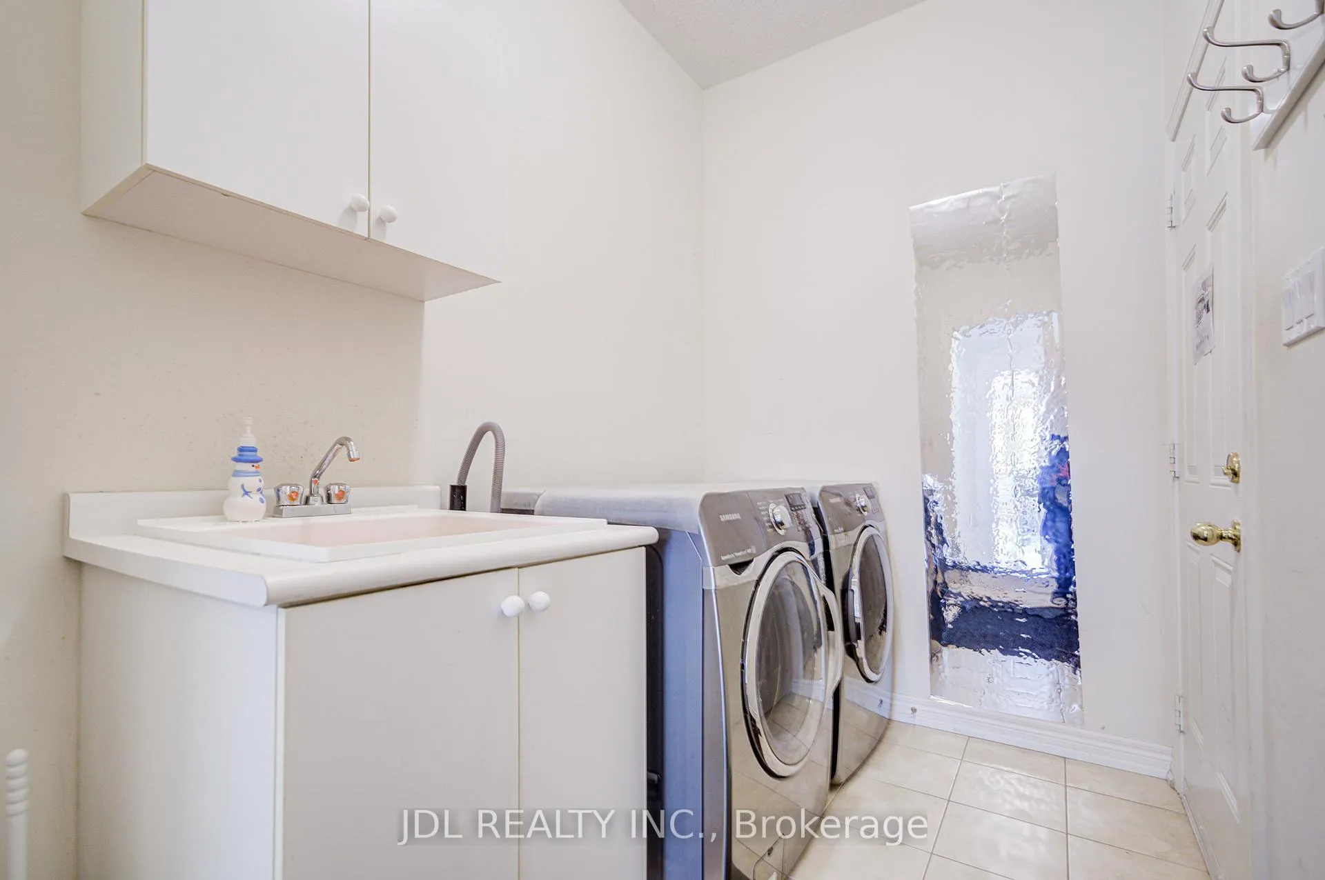 Photo 25 of 1139 Cenotaph Boulevard, Newmarket, Stonehaven-Wyndham — HOMEH