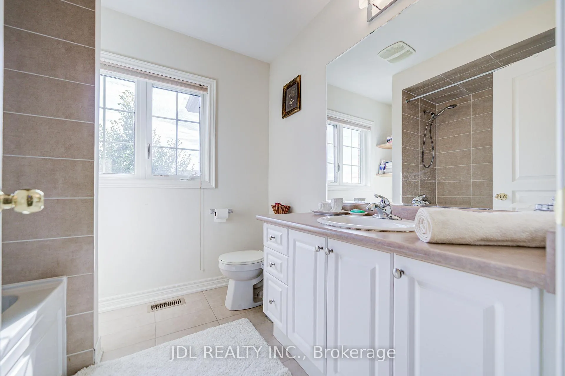 Photo 29 of 1139 Cenotaph Boulevard, Newmarket, Stonehaven-Wyndham — HOMEH