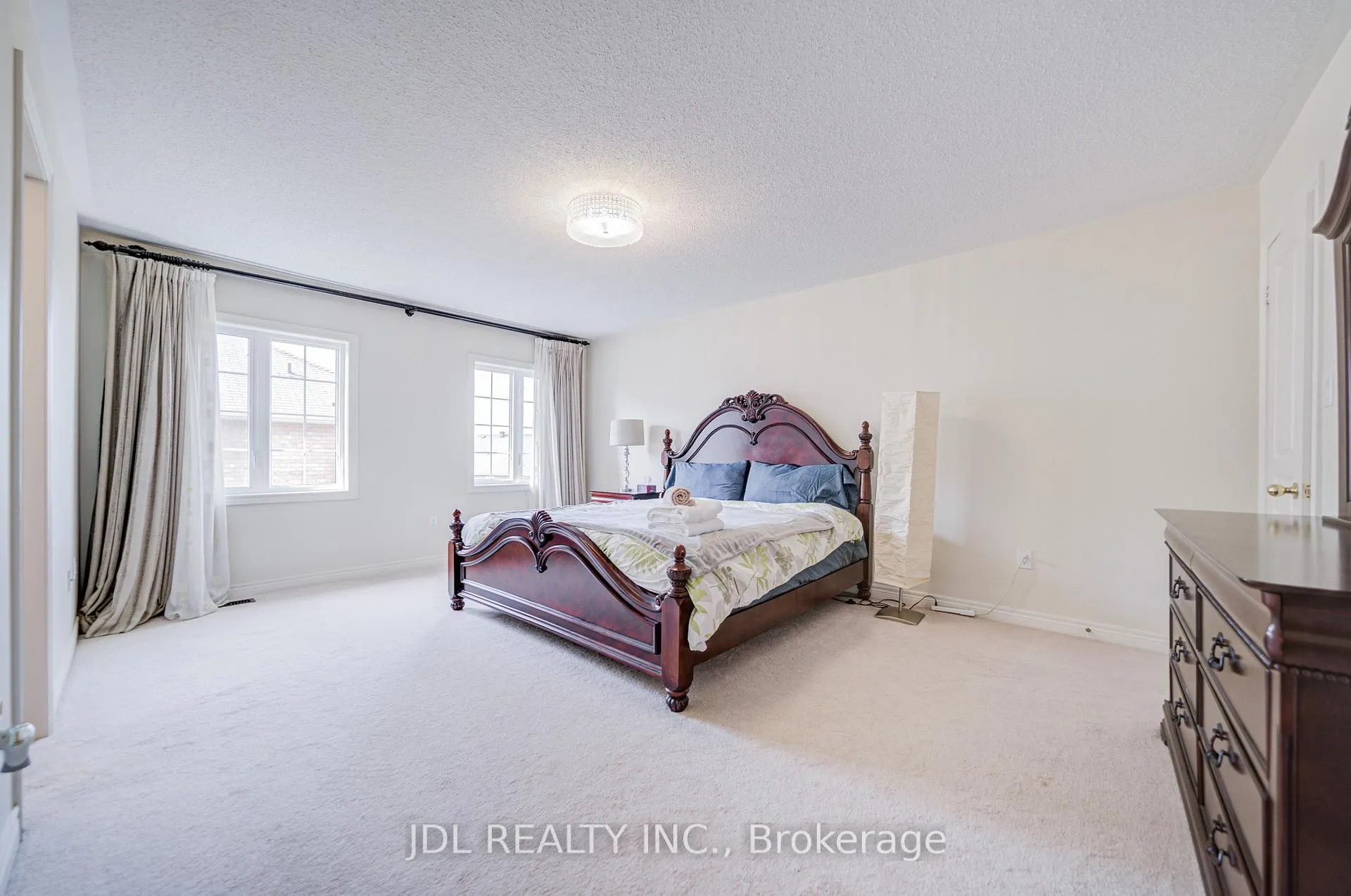 Photo 41 of 1139 Cenotaph Boulevard, Newmarket, Stonehaven-Wyndham — HOMEH