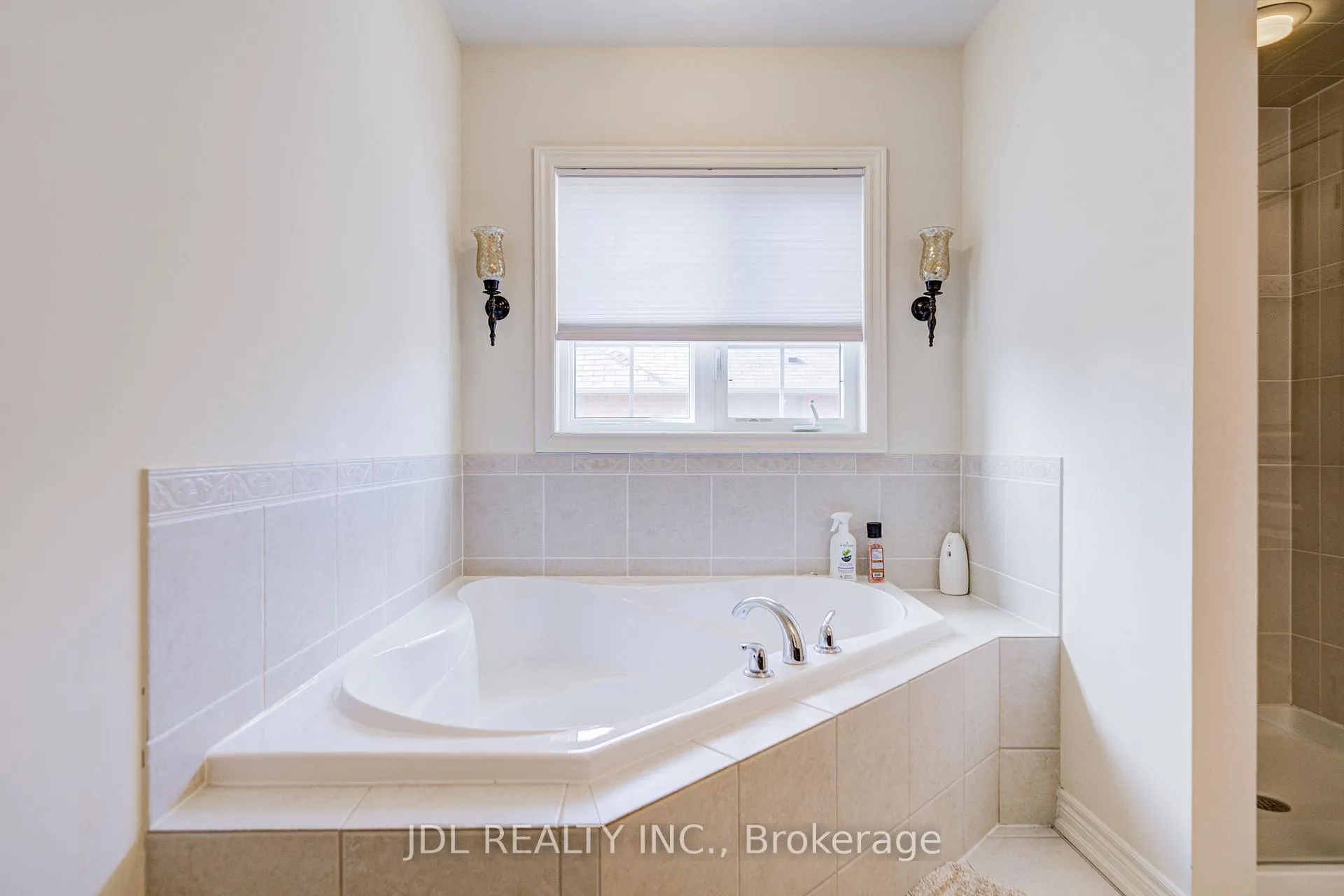 Photo 49 of 1139 Cenotaph Boulevard, Newmarket, Stonehaven-Wyndham — HOMEH