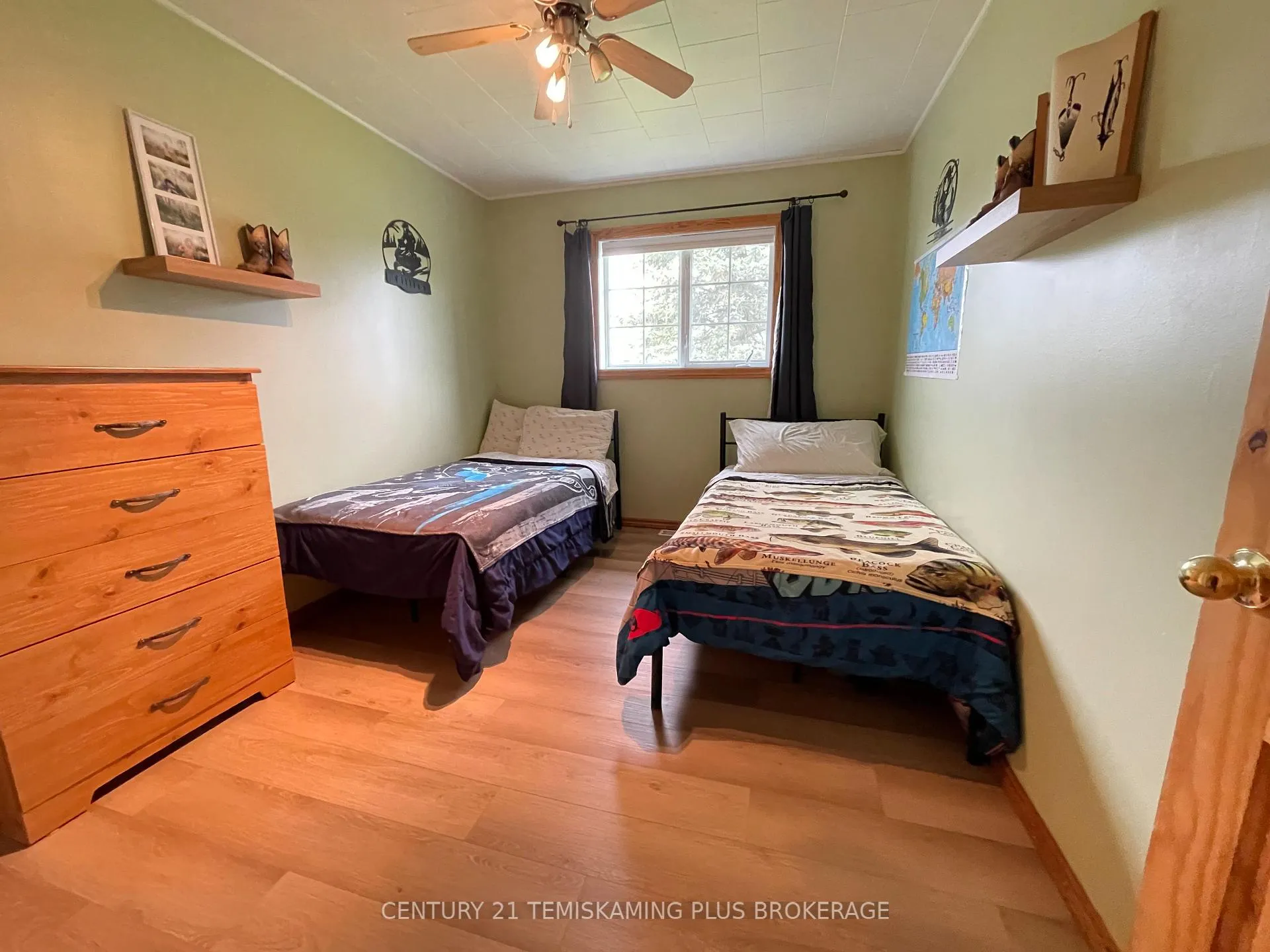 Photo 21 of 13 Eighth Street, Armstrong, Earlton — HOMEH