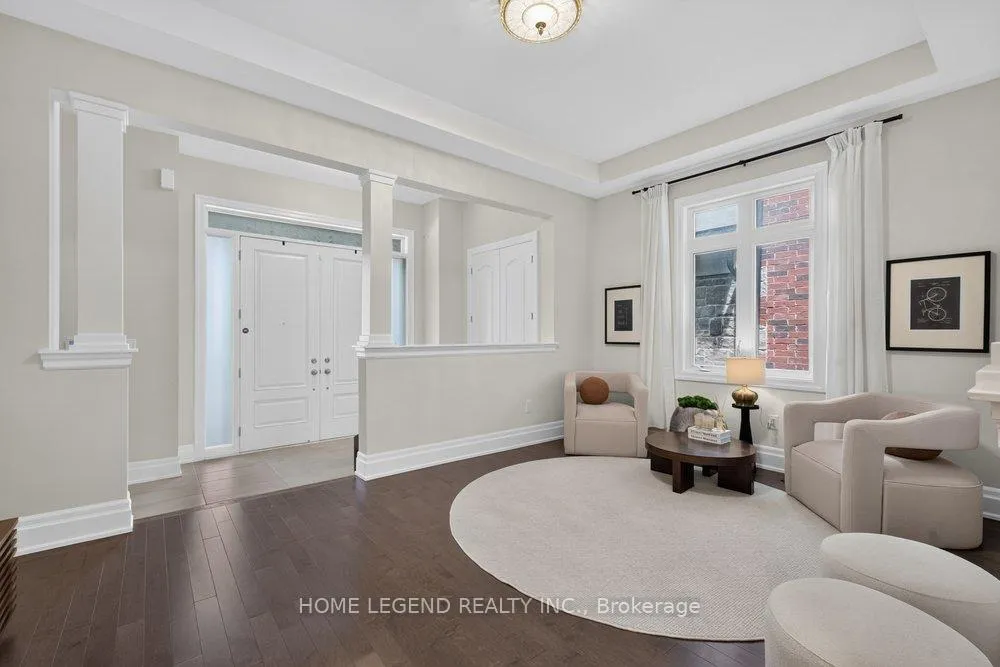 Photo 2 of 247 Touchgold Crescent, Aurora, Bayview Southeast — HOMEH