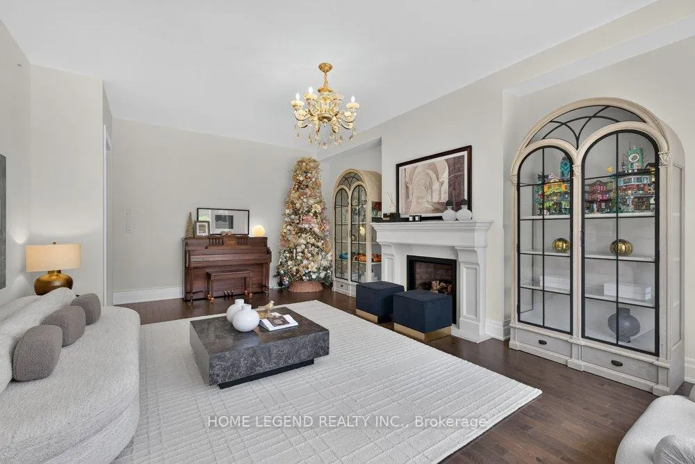 Photo 10 of 247 Touchgold Crescent, Aurora, Bayview Southeast — HOMEH