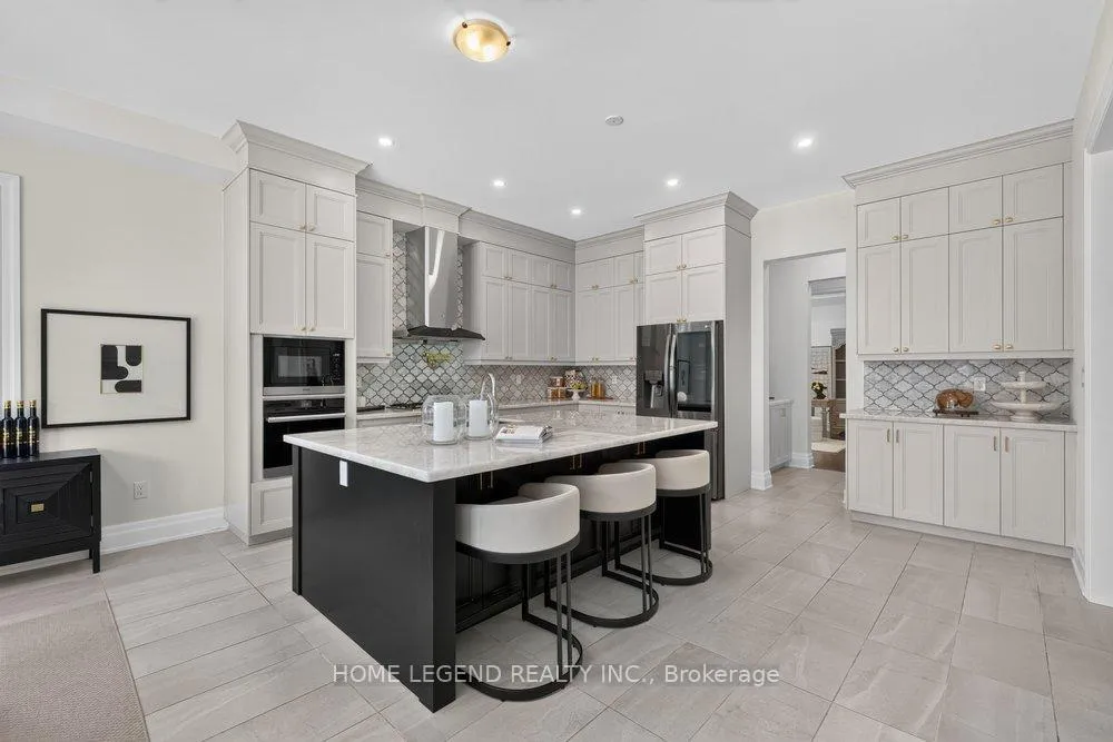 Photo 13 of 247 Touchgold Crescent, Aurora, Bayview Southeast — HOMEH