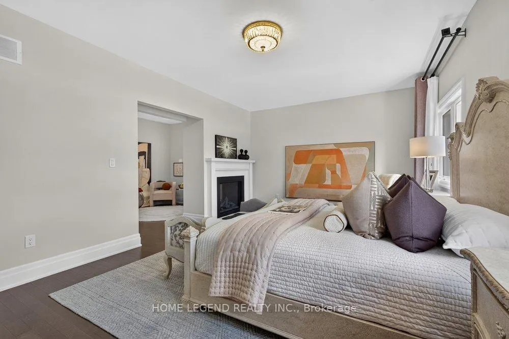 Photo 17 of 247 Touchgold Crescent, Aurora, Bayview Southeast — HOMEH