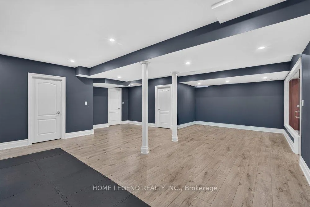 Photo 30 of 247 Touchgold Crescent, Aurora, Bayview Southeast — HOMEH