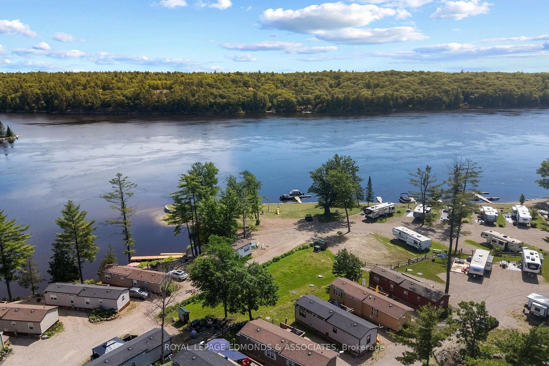 Photo 3 of Unit 31, 92 Bingham Drive, Horton, Horton Twp — HOMEH