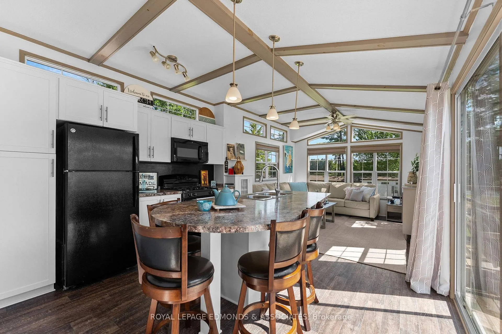 Photo 9 of Unit 31, 92 Bingham Drive, Horton, Horton Twp — HOMEH
