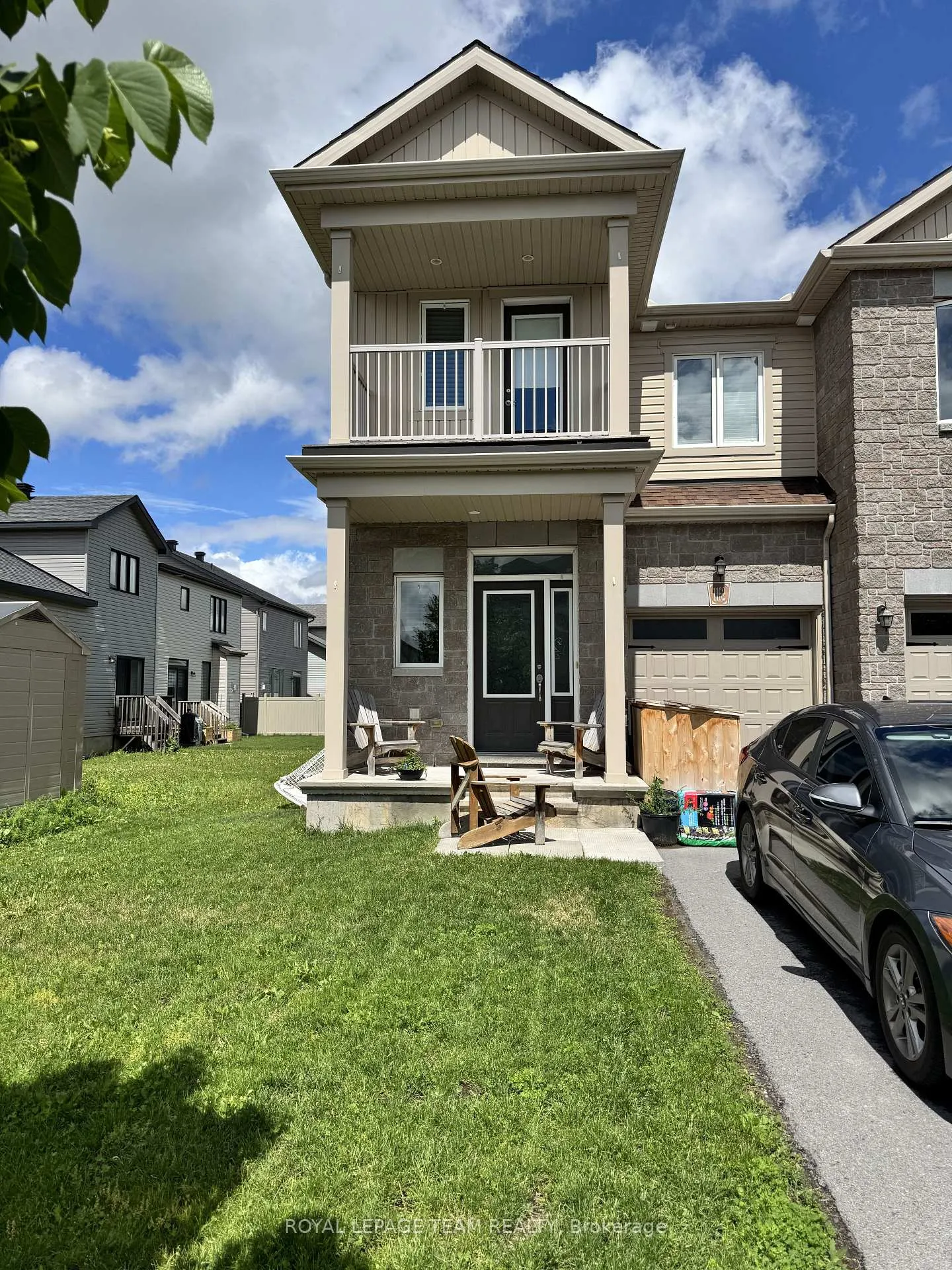 Front of 1162 Beckett Crescent