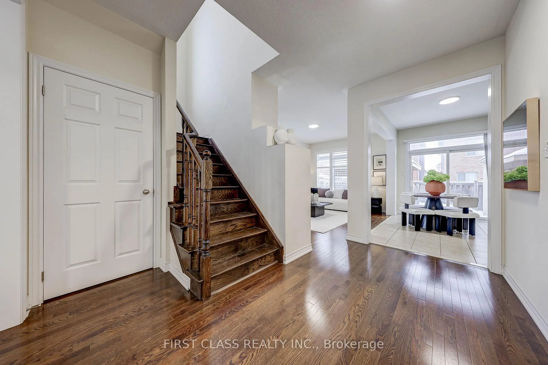 Photo 7 of 2 James Parrott Avenue, Markham, Wismer — HOMEH