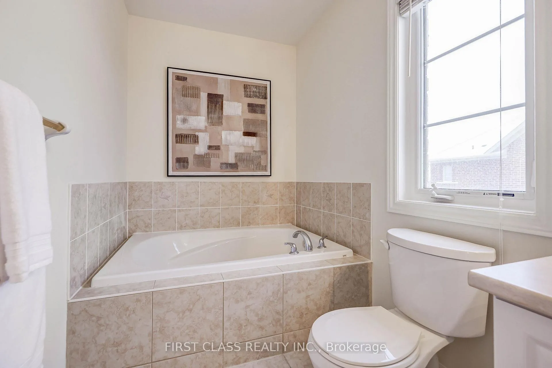 Photo 19 of 2 James Parrott Avenue, Markham, Wismer — HOMEH