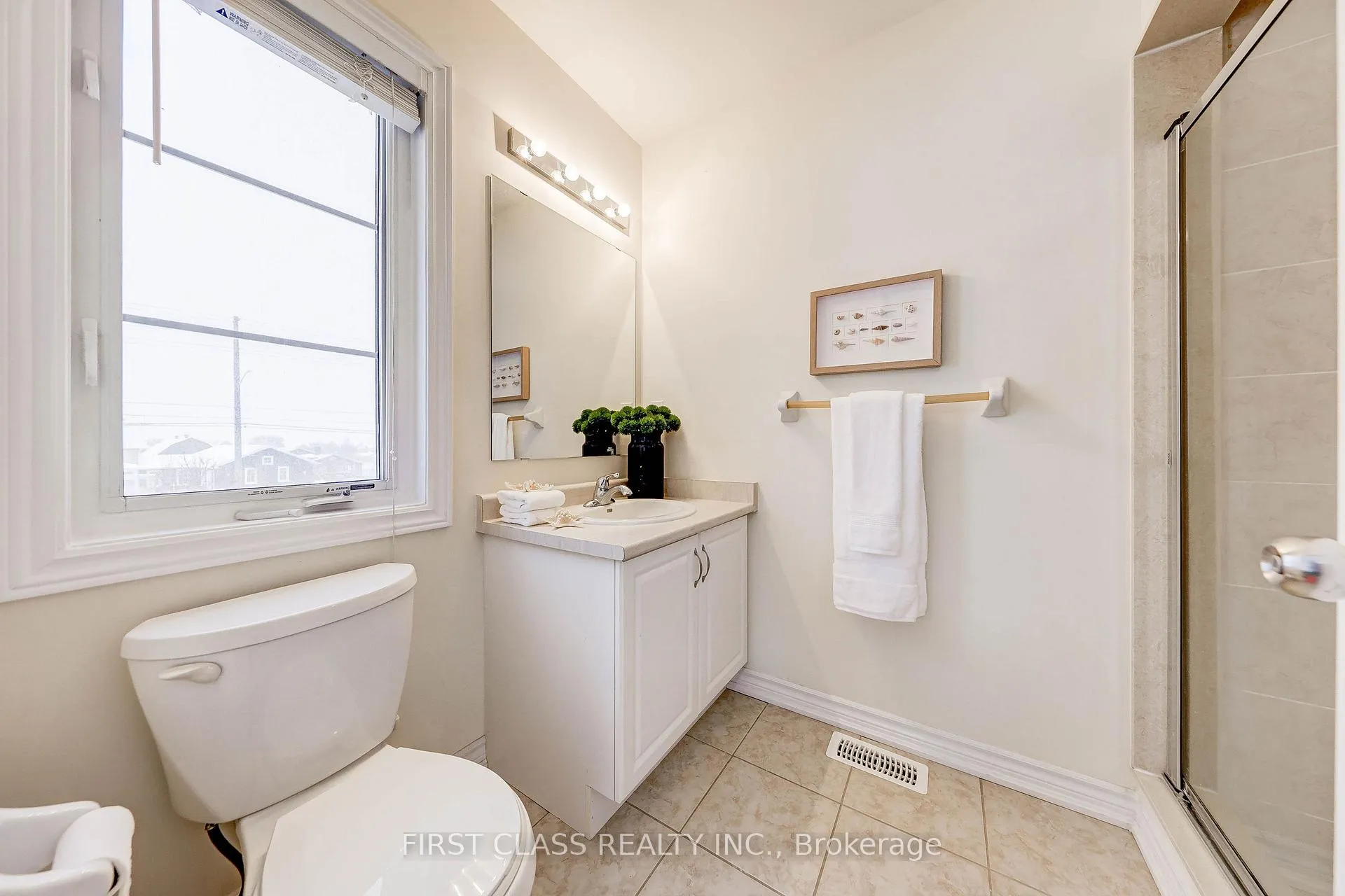 Photo 23 of 2 James Parrott Avenue, Markham, Wismer — HOMEH