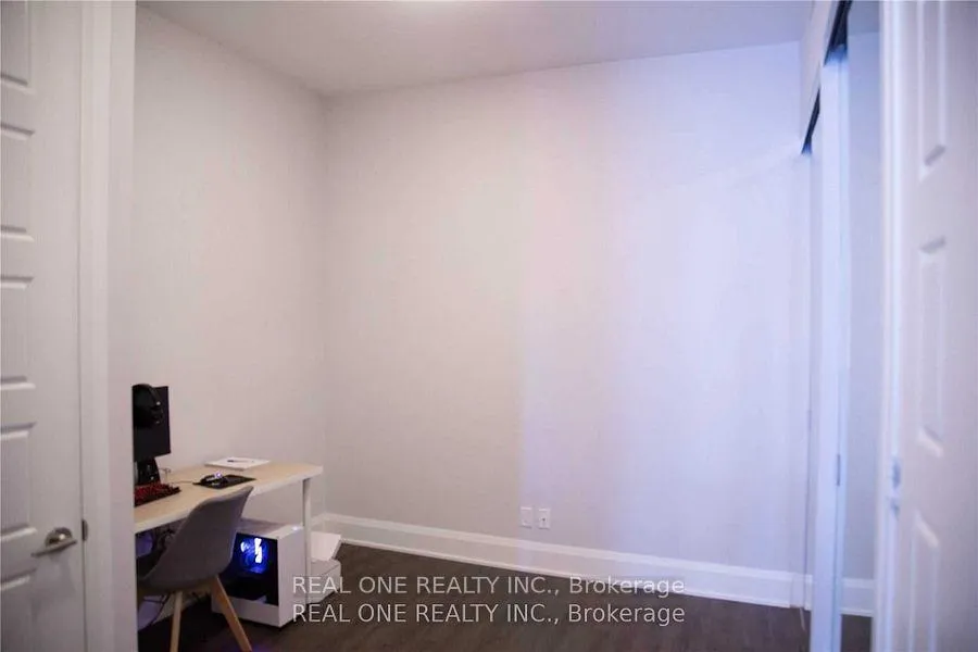 Photo 7 of Unit 808, 15 Water Walk Drive, Markham, Unionville — HOMEH