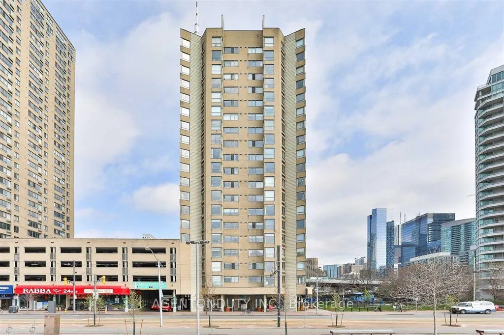 Front of Unit 206, 250 Queens Quay W