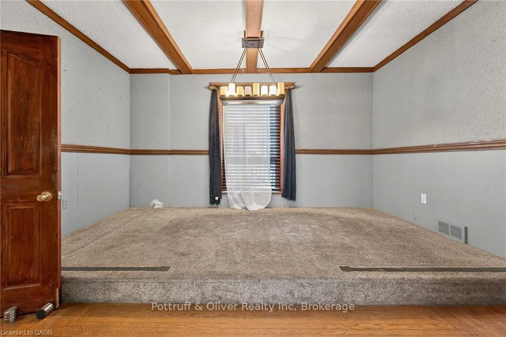 Photo 14 of 4637 Ellis Street, Niagara Falls, Downtown — HOMEH