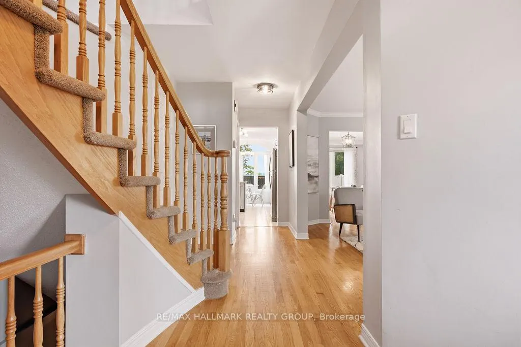 Photo 5 of 1542 Tonilee Drive, Ottawa, Carson Grove — HOMEH