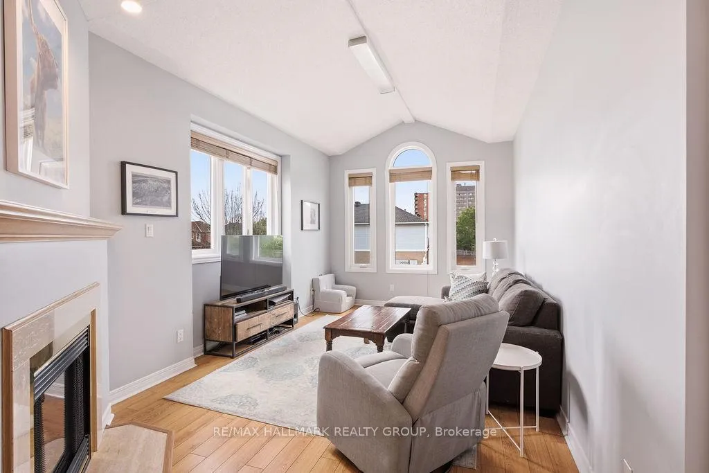 Photo 22 of 1542 Tonilee Drive, Ottawa, Carson Grove — HOMEH