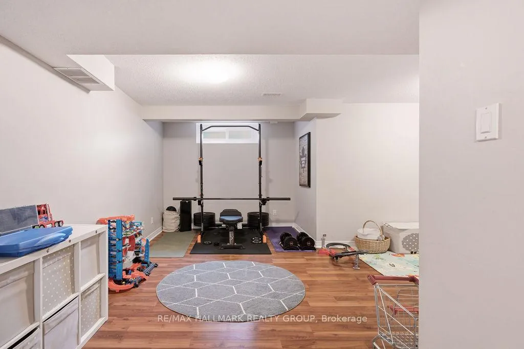 Photo 41 of 1542 Tonilee Drive, Ottawa, Carson Grove — HOMEH